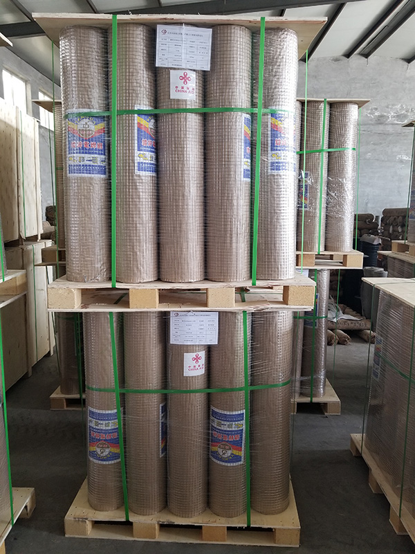 Hot-Dipped Galvanized Welded Wire Mesh: A Trusted Solution for Your Outdoor Needs